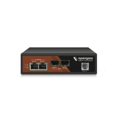 8-Port Serial Cisco Straight Pinout 2x GbE 4 USB console ports PSTN modem 2 DIO and 2 output ports Global Power Supply Opengear — view 2