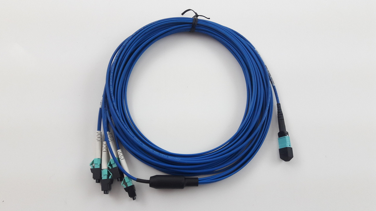 Hewlett Packard Enterprise HPE MPO to 4 x LC 5m Cable Hewlett Packard Enterprise — view 2